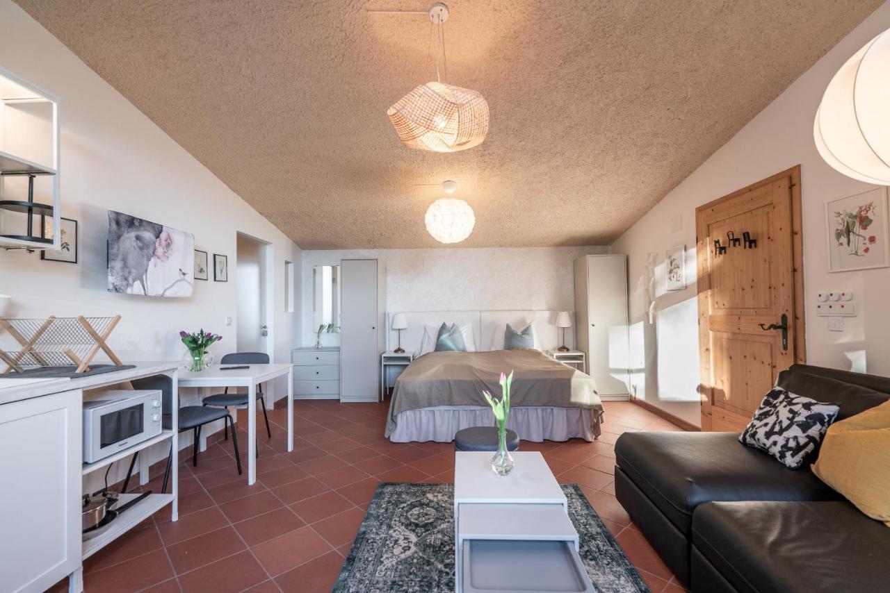 Schloss-castel Pienzenau - Guestrooms&apartments - B&b-hotel&restaurant Gasthof Meran