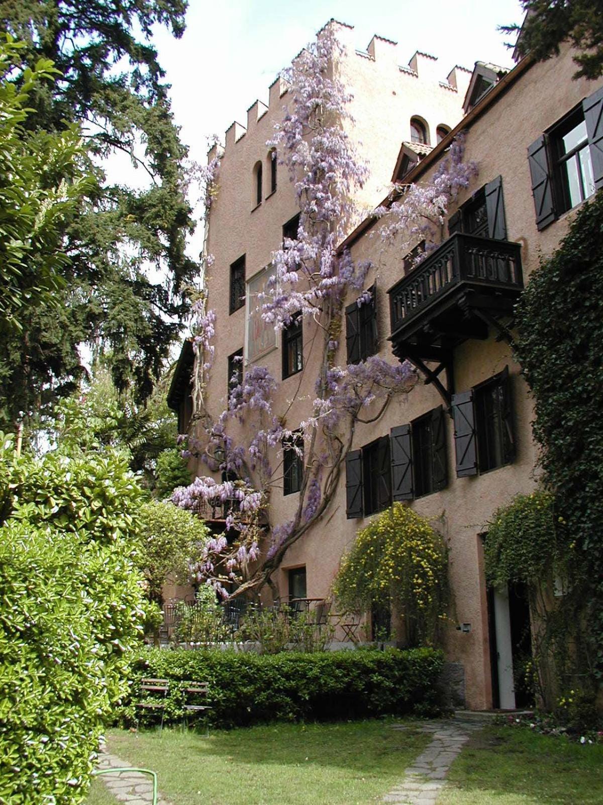 Gasthof Schloss-castel Pienzenau - Guestrooms&apartments - B&b-hotel&restaurant Meran